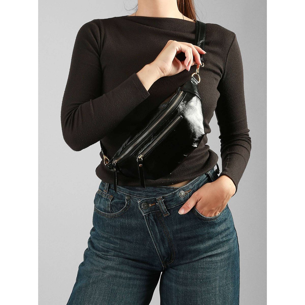 Sac banane cuir nero, MILANO