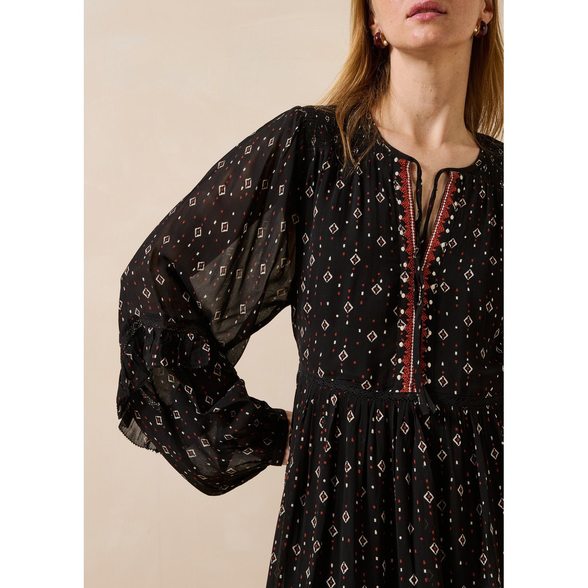Robe midi en voile imprimé manches longues noir, LA FEE MARABOUTEE
