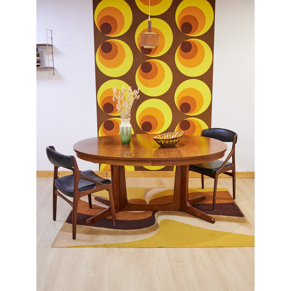Table à manger en teck Karla N°1123 - Bon état bois clair, DEBONGOUT