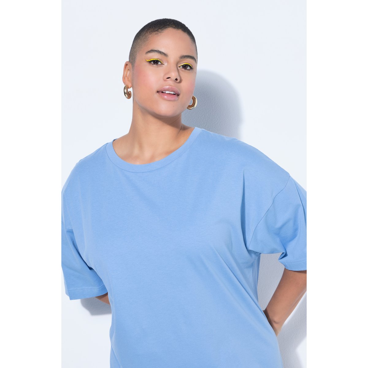 Robe en jersey avec volant bleu moyen, STUDIO UNTOLD