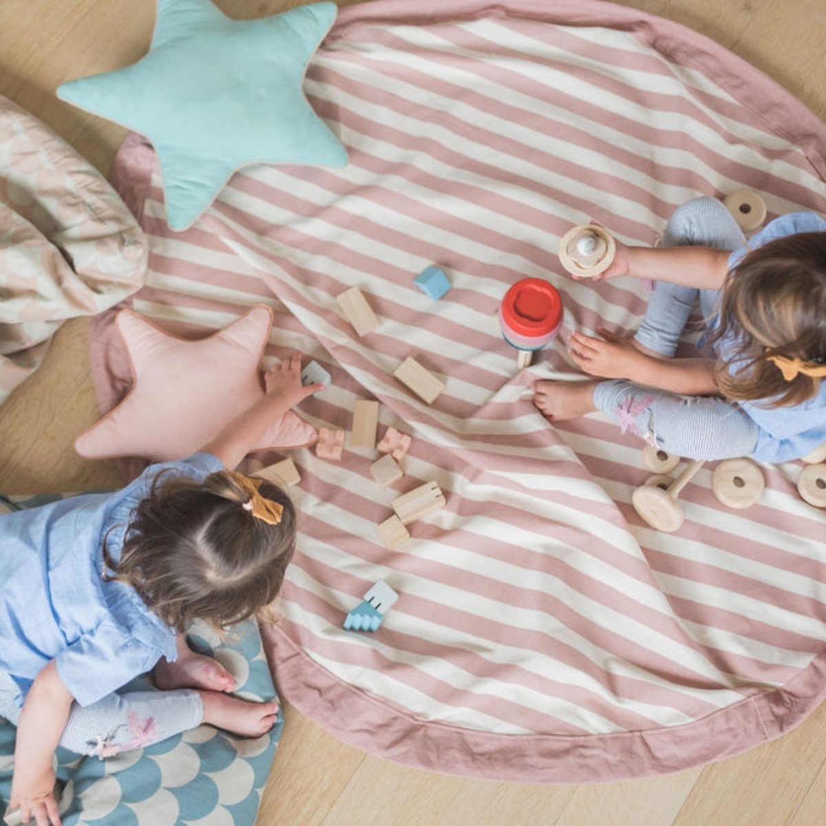 Sac à jouets 2 en 1 Noomad Original ecru, rose, PLAY&GO