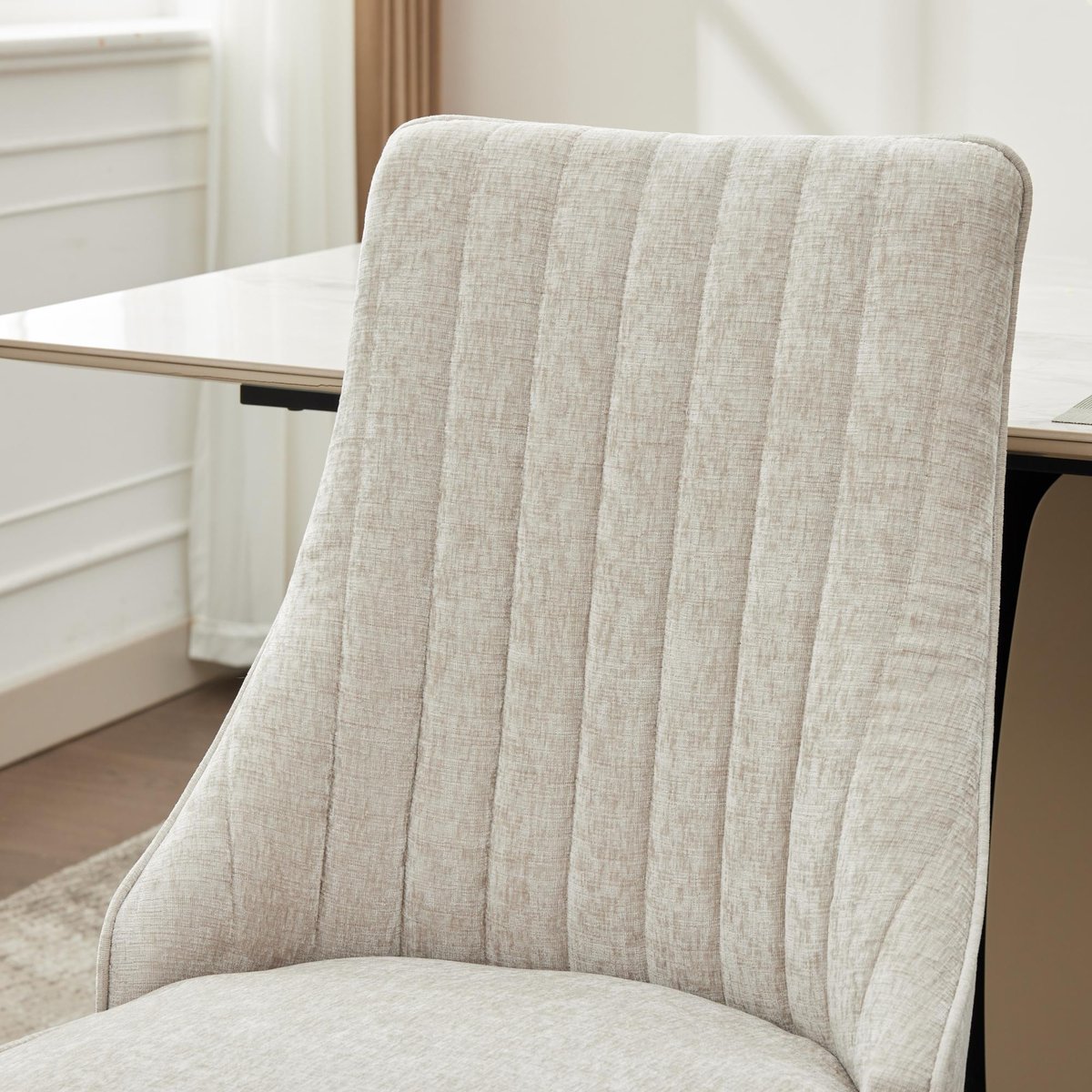 Lot de 4 chaises en tissu chenille avec pieds métal doré, GERRYC beige, MEUBLES COSY