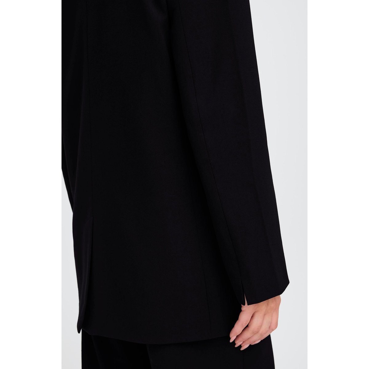 Blazer noir, B.YOUNG