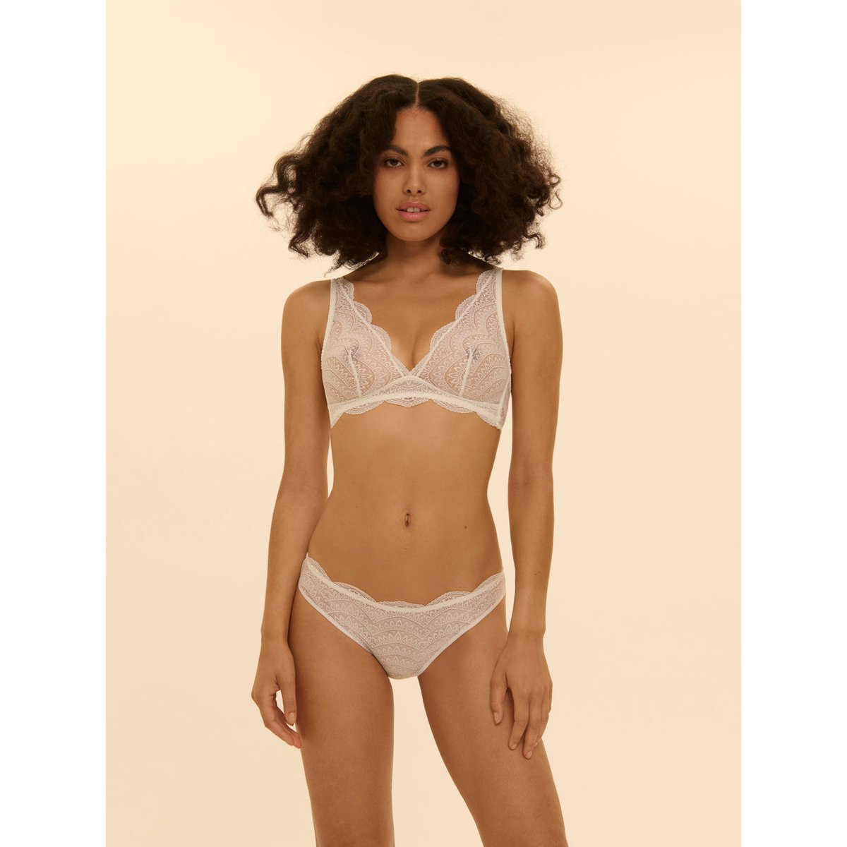 Soutien-gorge triangle sans armatures, KARMA naturel, SIMONE PERELE
