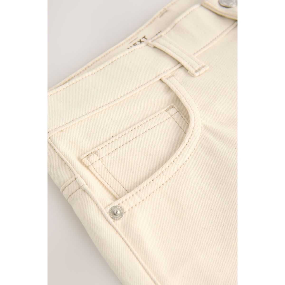 Short en jean stretch écru, NEXT