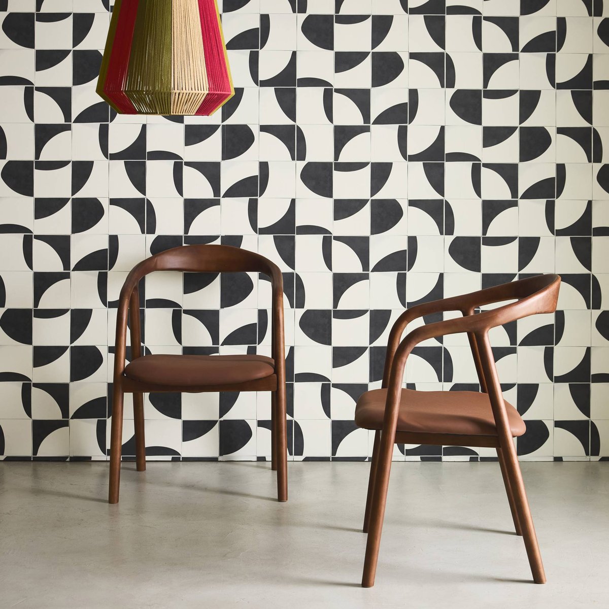 Fauteuil bois d'hévéa et simili cuir (lot de 2) SARA noyer, SWEEEK