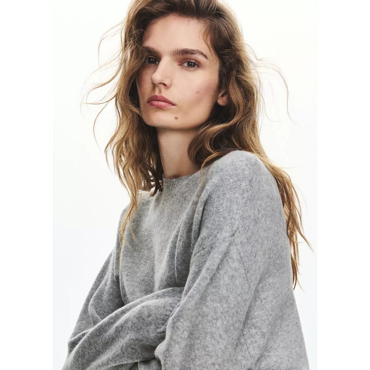 Pull en maille à col rond gris, MANGO