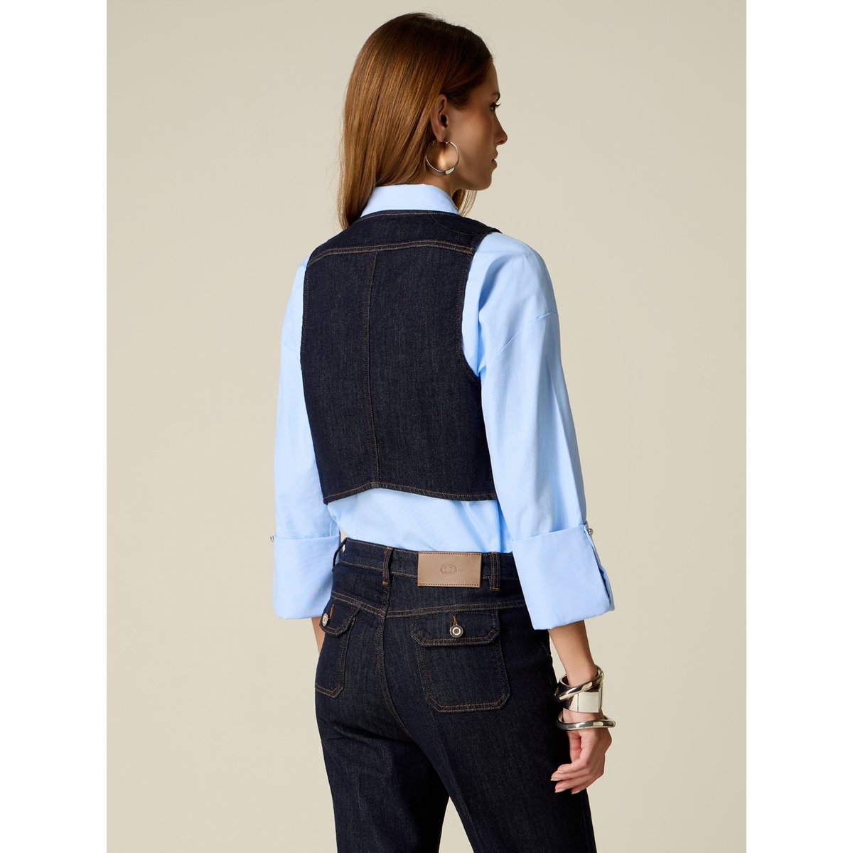 Gilet court bleu, OLTRE