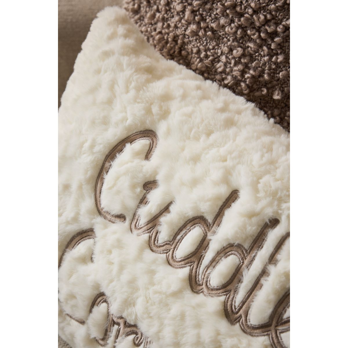 Coussin cuddle corner 50 x 30 cm ivoire, NEXT