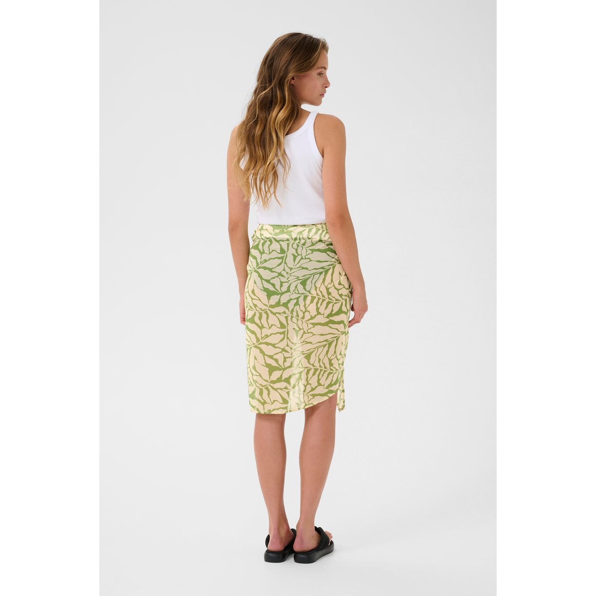 Accessories vert blanc green/chalk leaf print, KAFFE