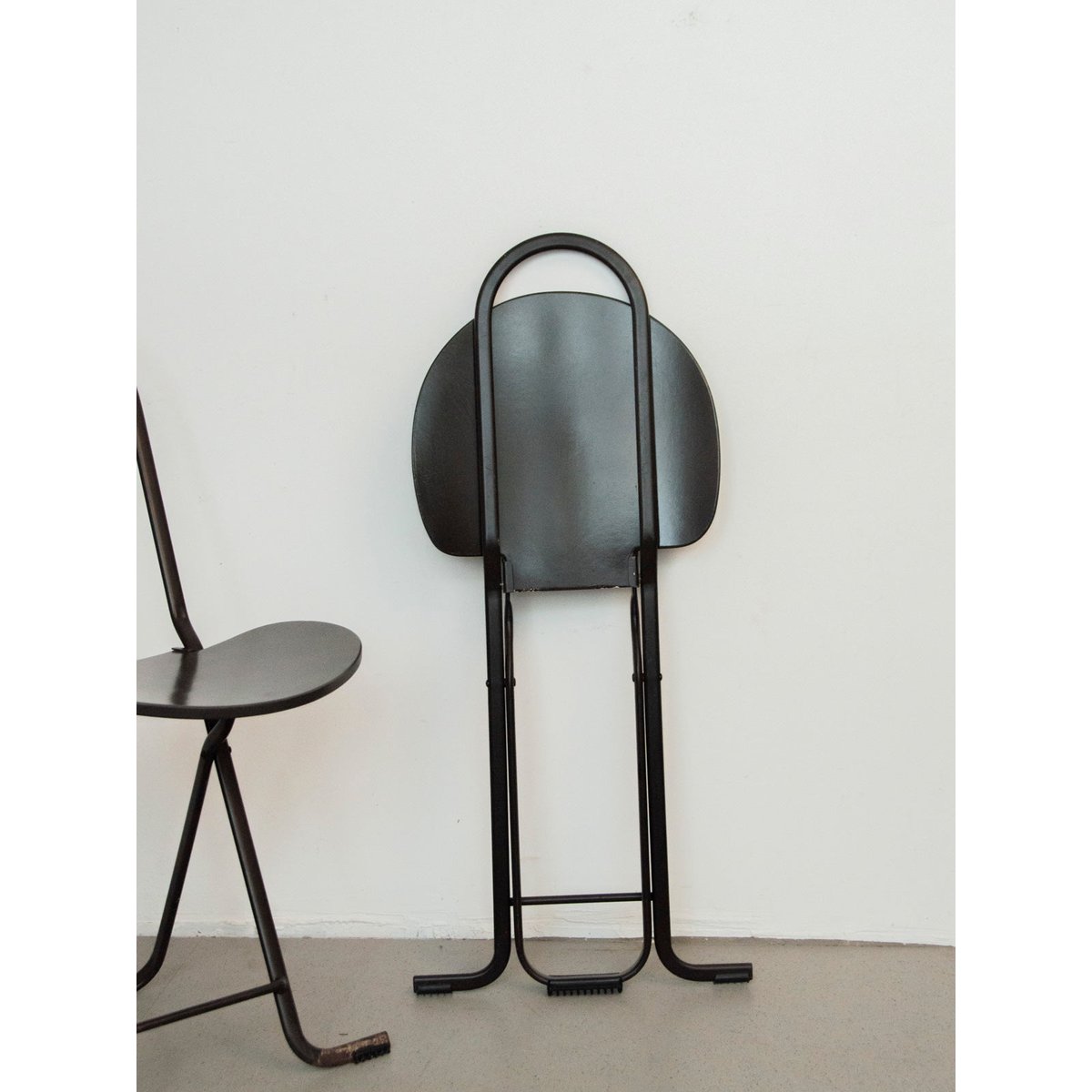 Lot de 2 chaises pliantes en métal Alma N°1298 - Bon état marron, DEBONGOUT
