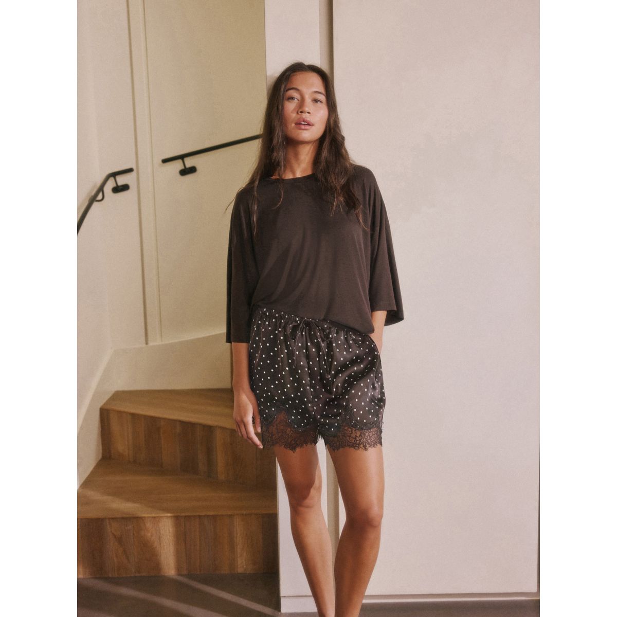Ensemble pyjama short à détails dentelle tache brun chocolat, NEXT