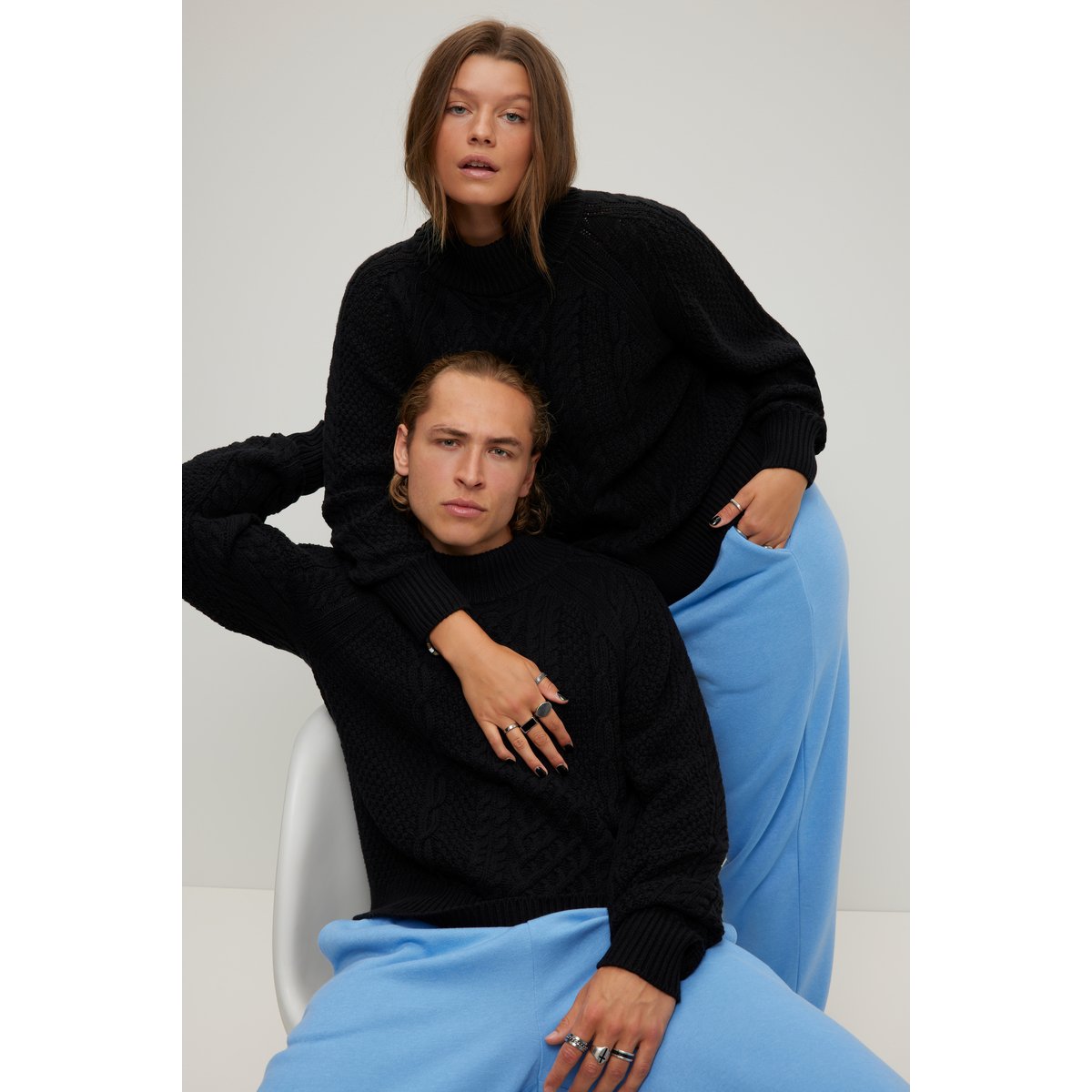 Pull oversize à col roulé et manches longues noir, STUDIO UNTOLD