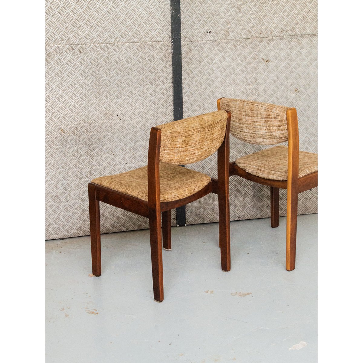 Lot de 6 chaises scandinaves Alma N°369 - Bon état bois, DEBONGOUT