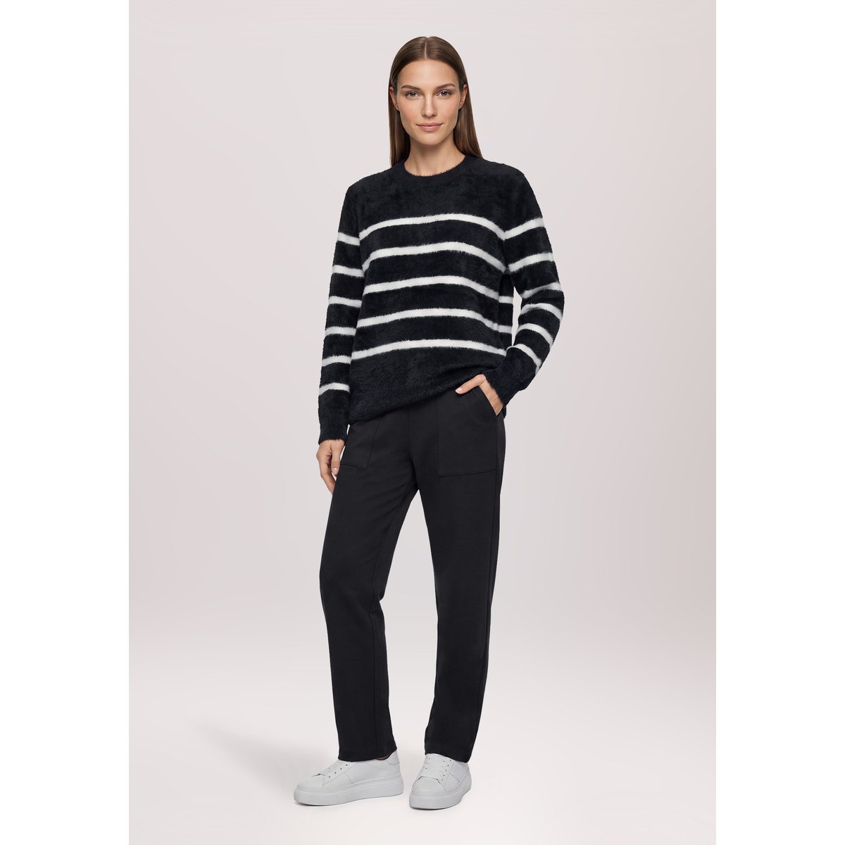 Pull-over en maille à rayures patch black/cream, BETTY BARCLAY