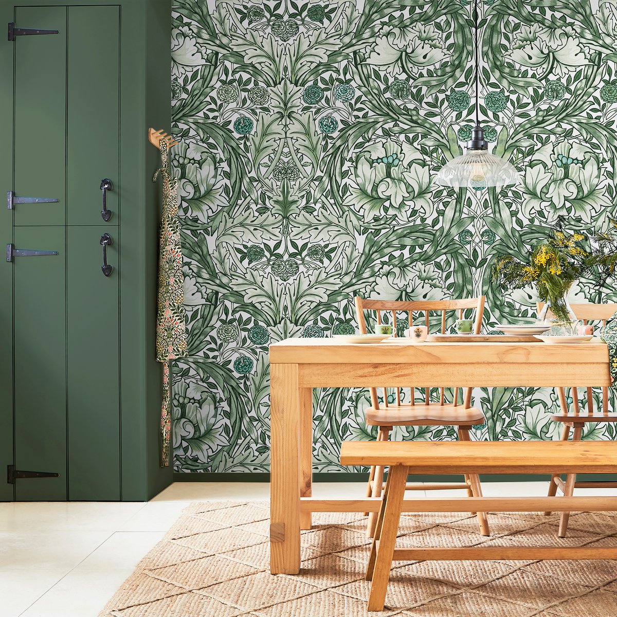 Papier peint panoramique Fleurs de souci au printemps vert, blanc, WILLIAM MORRIS AT HOME