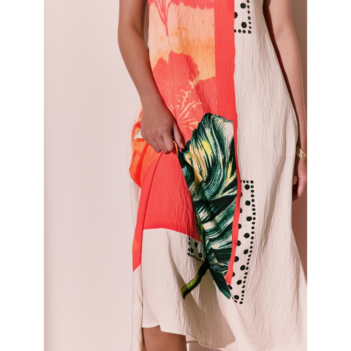 Robe caraco mi-longue à col carré en lin collection kew, imprimé palmier rouge/orange, NEXT