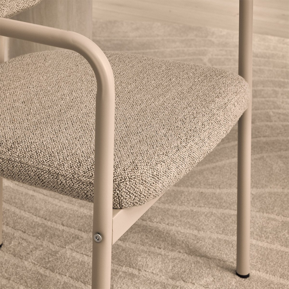 Lot de 2 fauteuils de table en tissu bouclette pieds beiges- STUART beige, DRAWER
