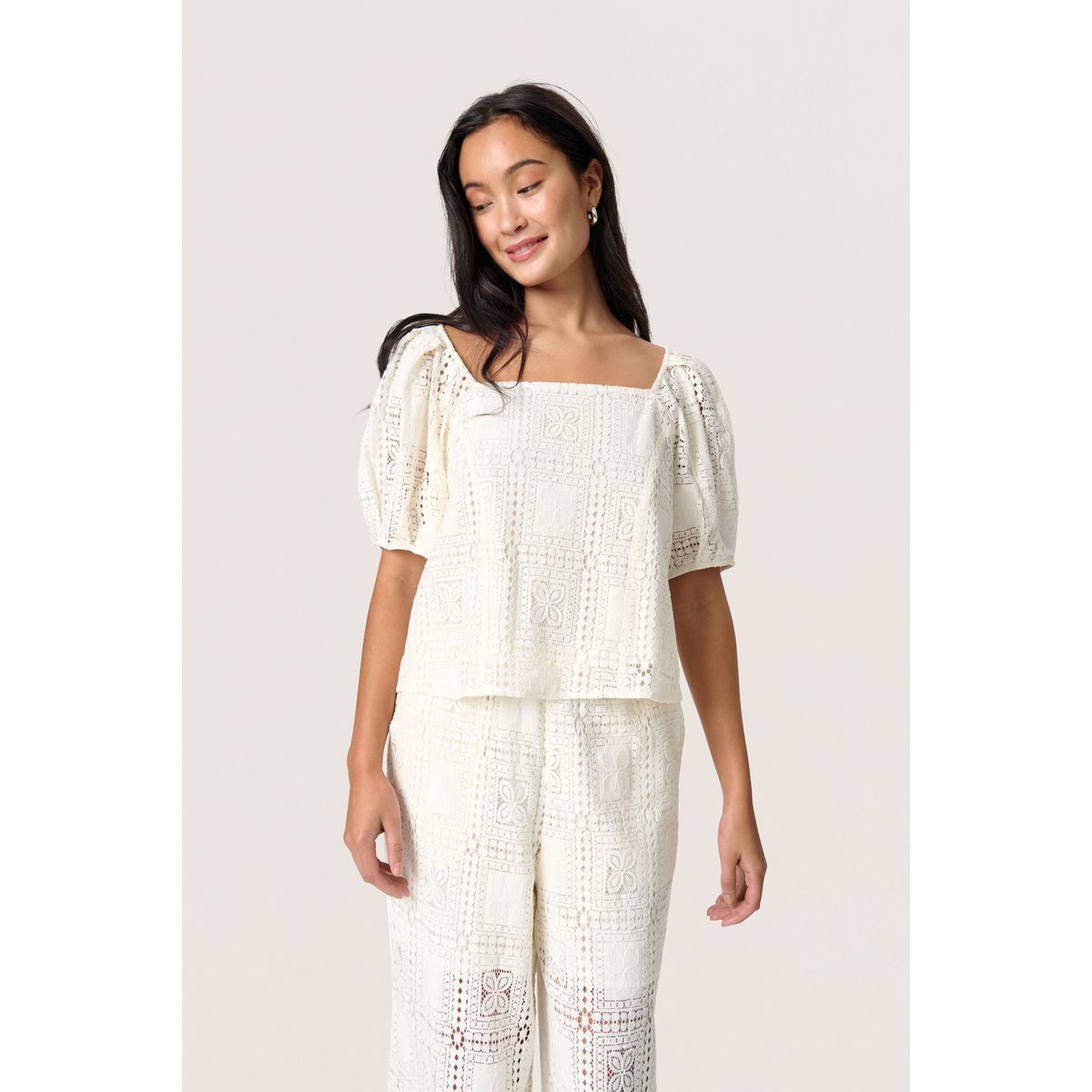 Blouse à manches courtes blanc whisper white, SOAKED IN LUXURY