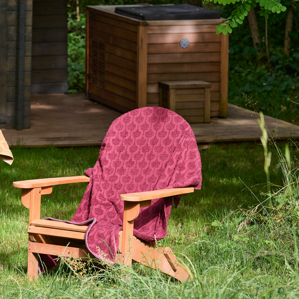 Drap de douche Néroli - Éponge jacquard ciselée prune, TRADITION DES VOSGES