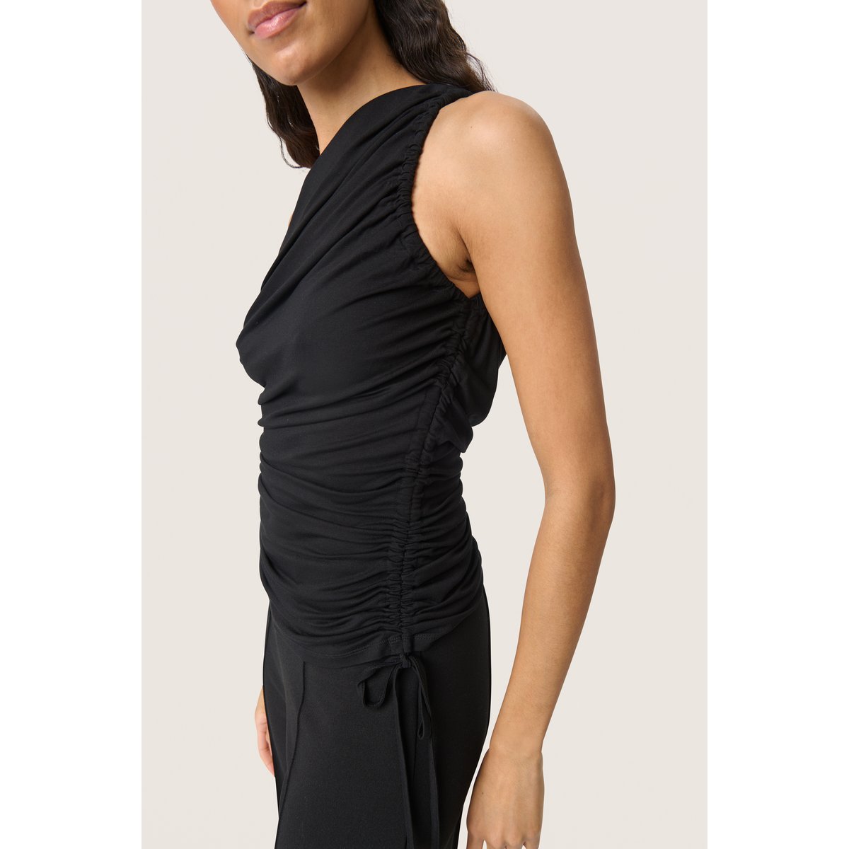 Blouse sans manches noir black, SOAKED IN LUXURY