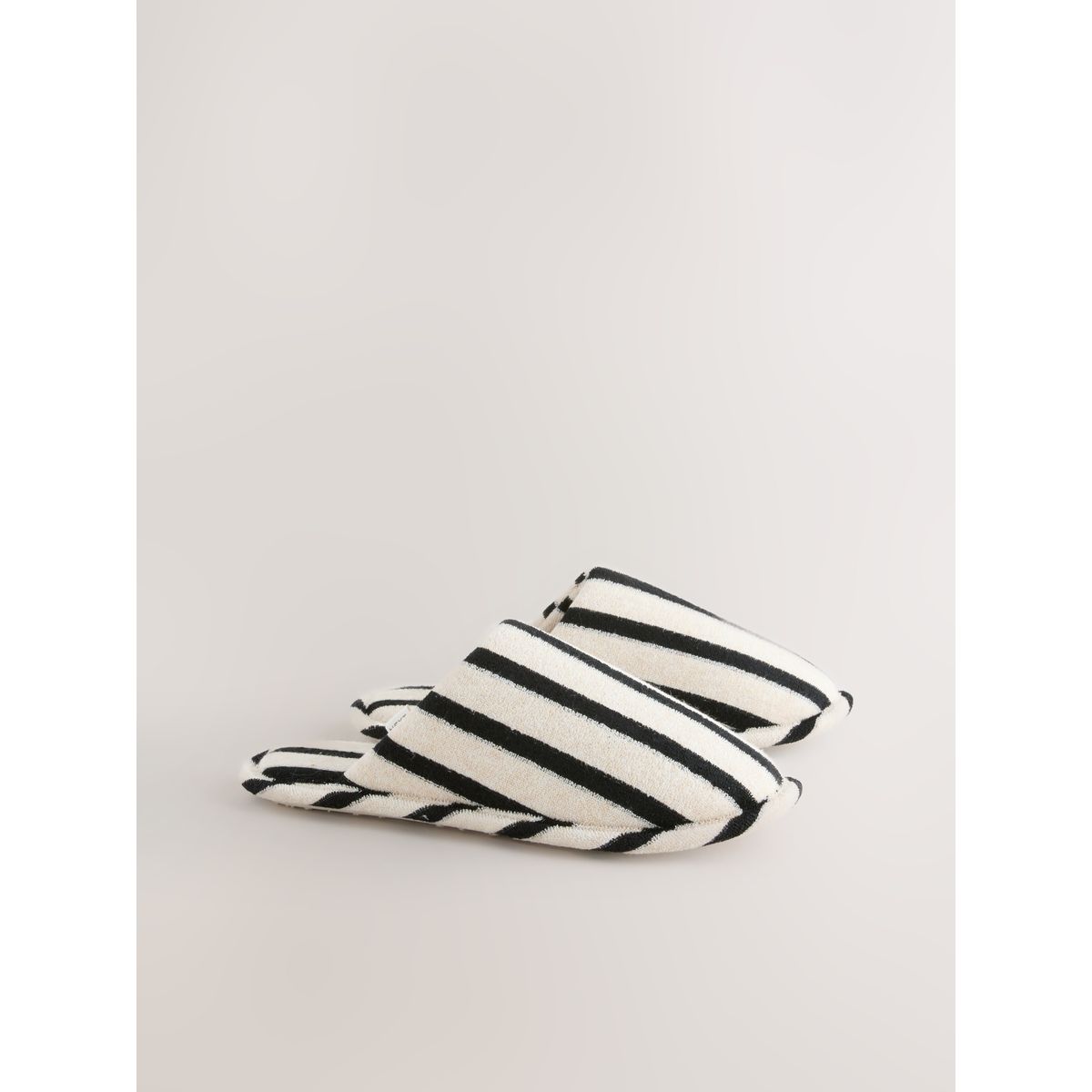 Chaussons mules rayé noir et blanc, NEXT