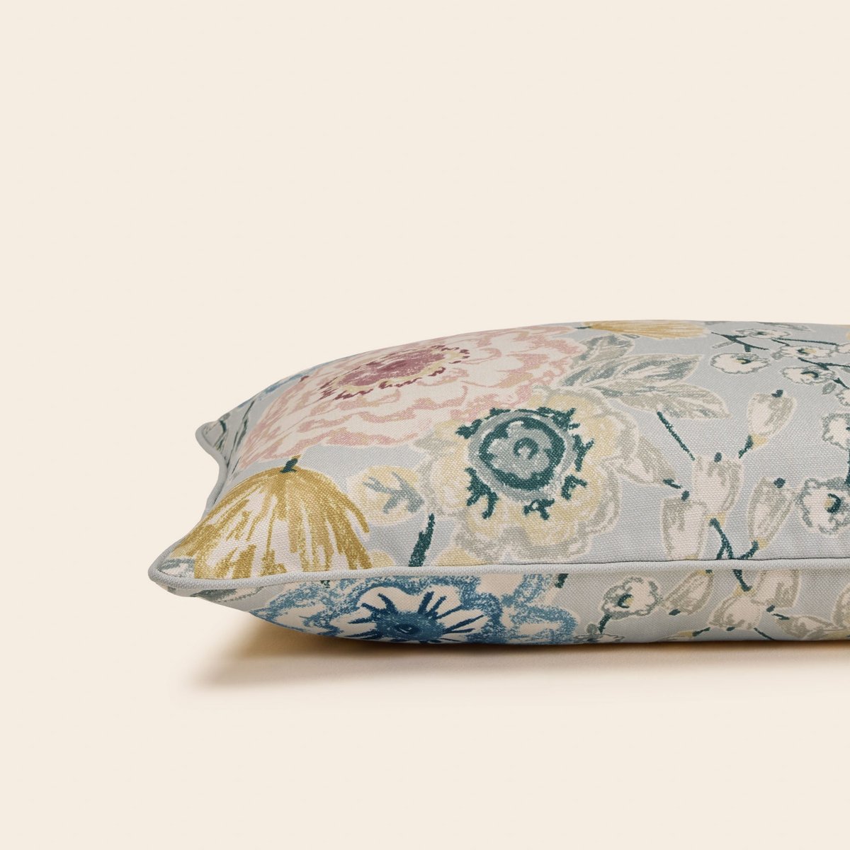 Housse De Coussin en Imprimé floral FLORABEL bleuté et multicolore, MADURA