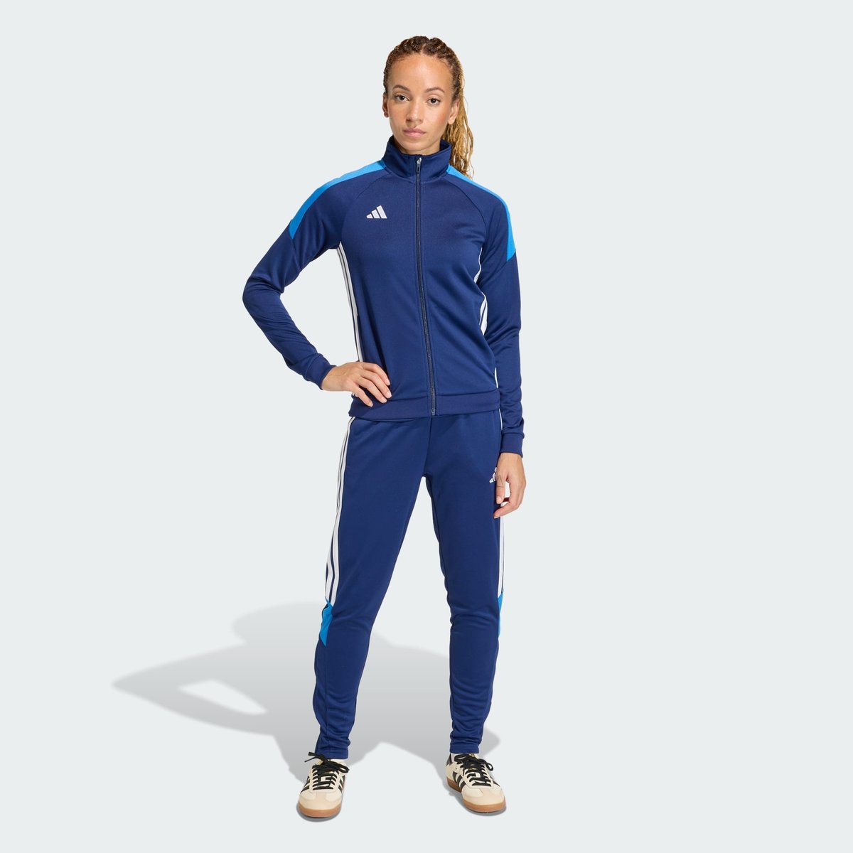 Survêtement Tiro 26 Essentials Survêtement Tiro 26 Essentials dark blue / bright royal / white, adidas Performance