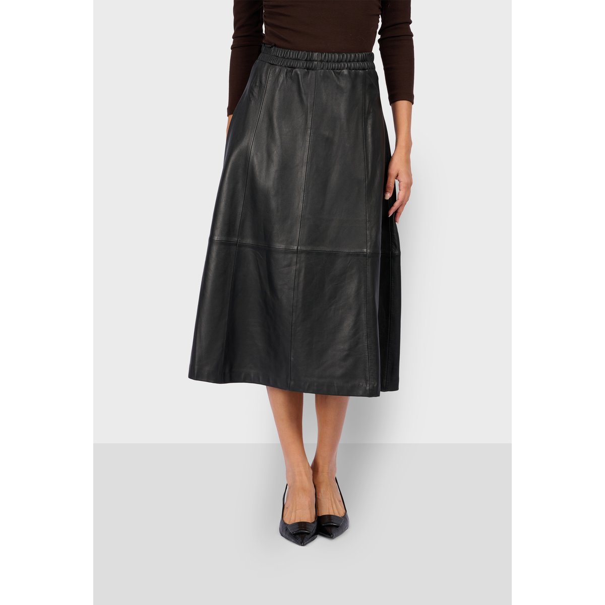 Jupe midi à taille élastiquée NAHEE noir, OAKWOOD