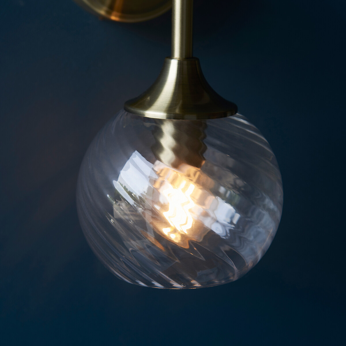 Allton Twisted Glass Wall Light aged brass, SO'HOME