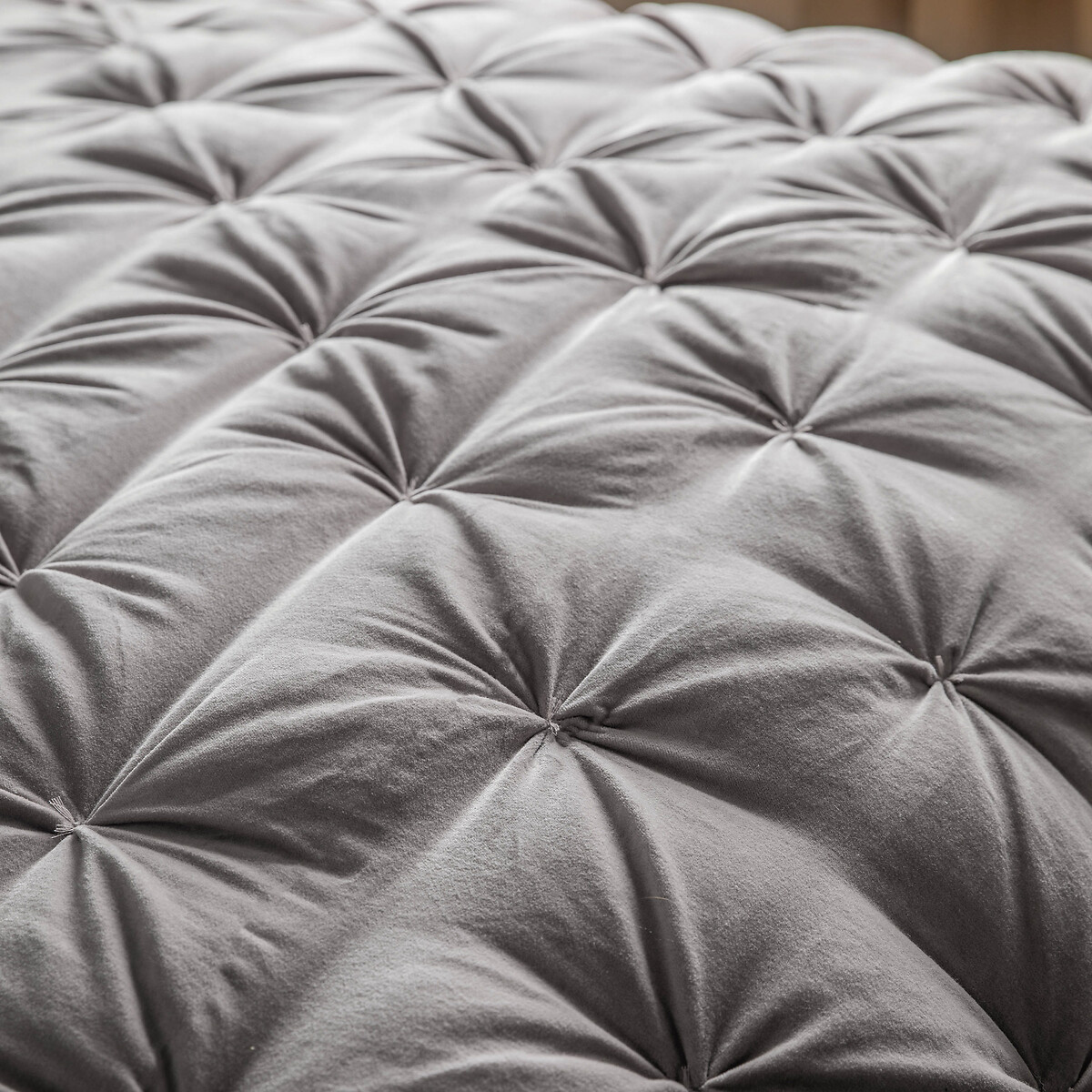 Luxury Tufted Cotton Blend Velvet Bedspread neutral, ÉDITÉ