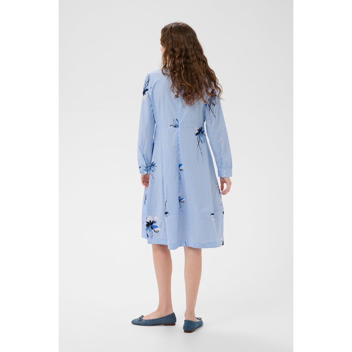 Robe bleu blue flower stripe, CULTURE