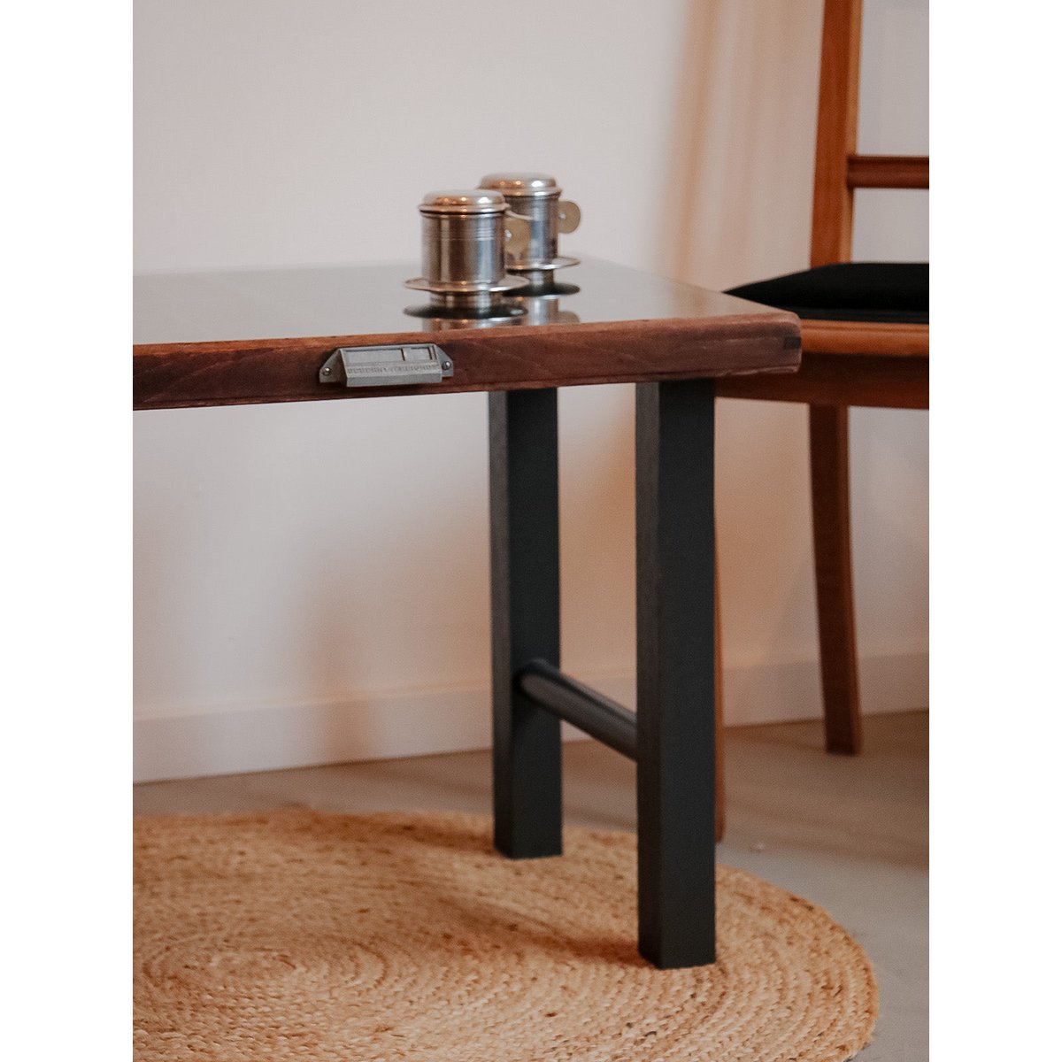 Table basse en bois Donna N°633 - Bon état noir, DEBONGOUT