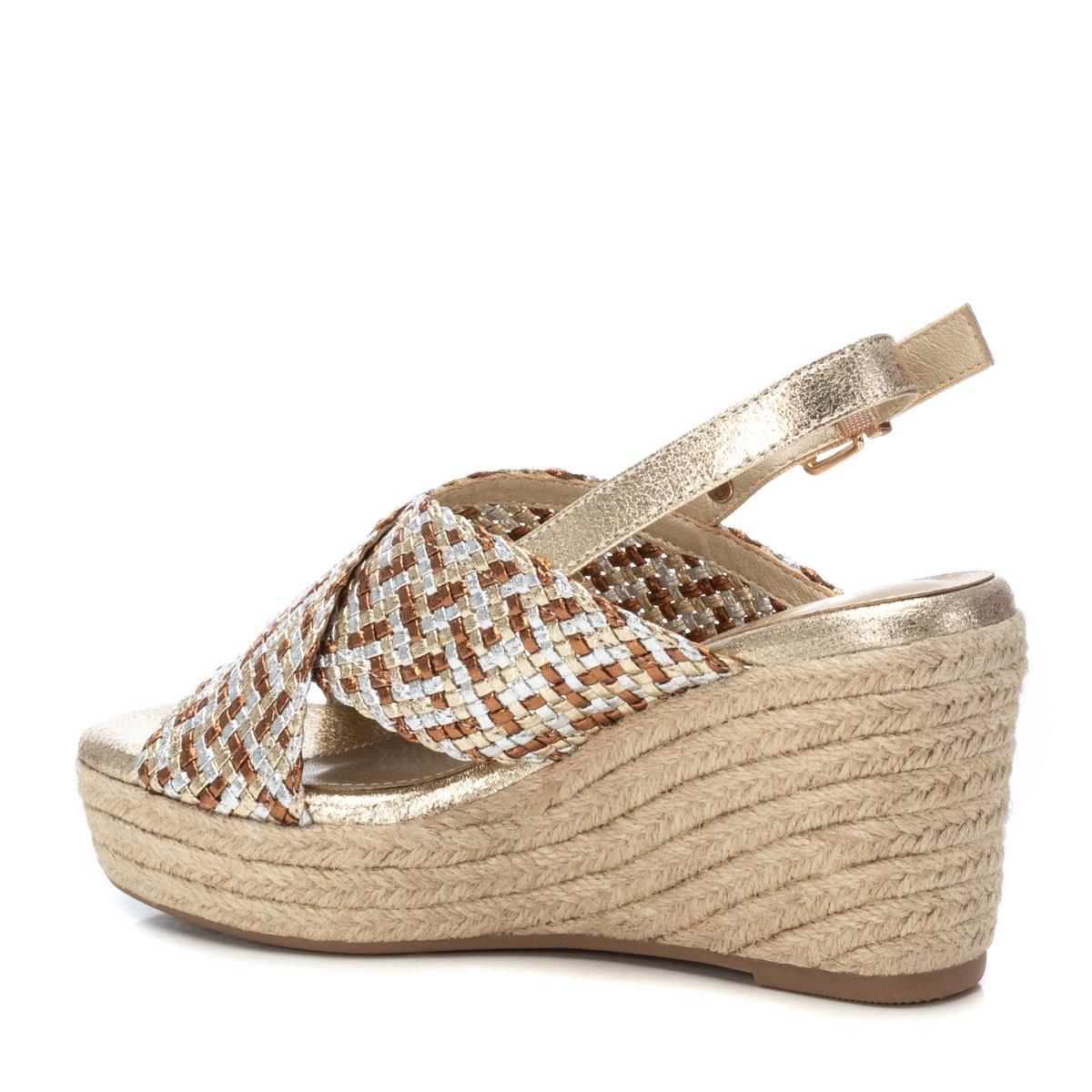 Sandale Coin Entreprise Boucle or, XTI