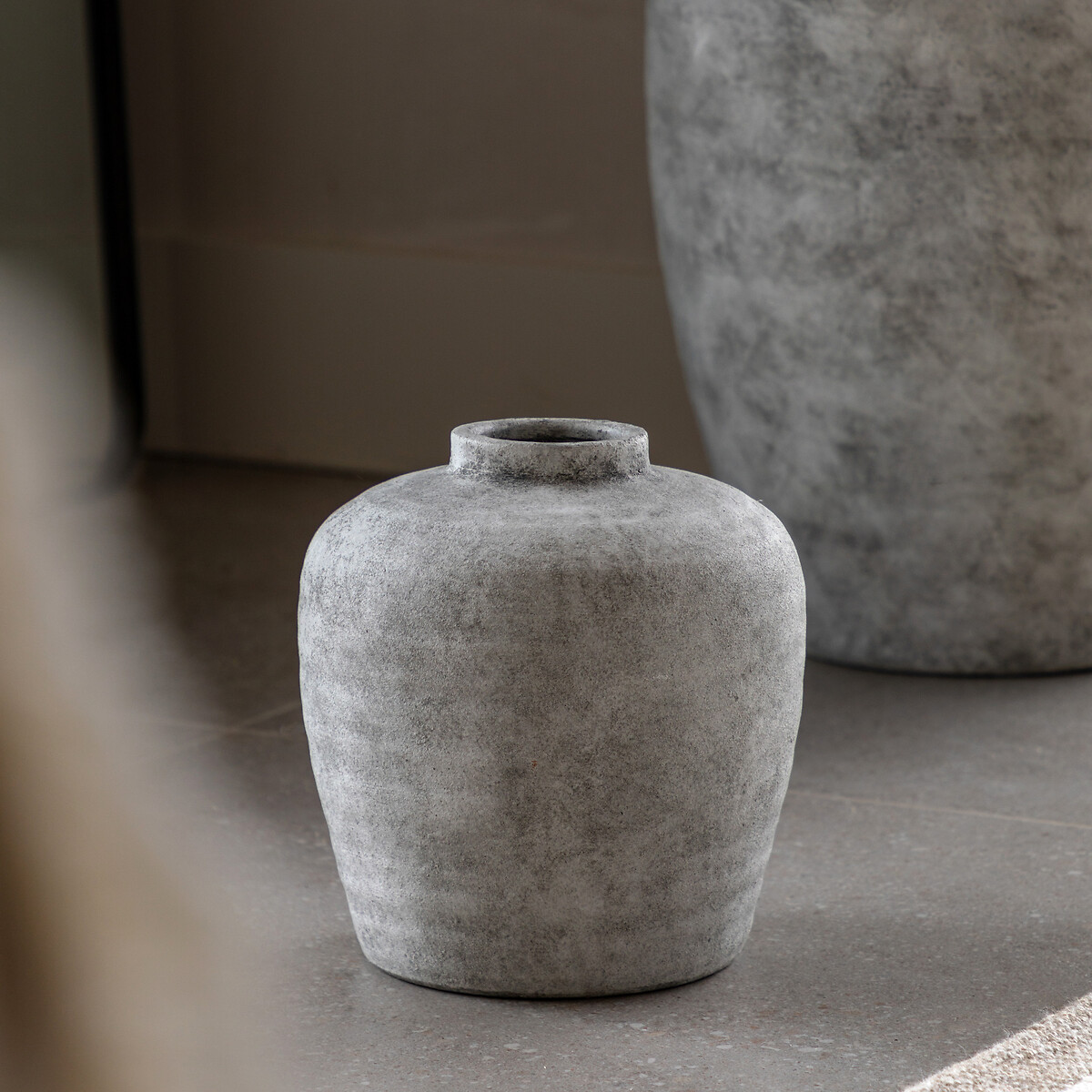 Teguise 26cm Ceramic Urn Vase grey, ÉDITÉ