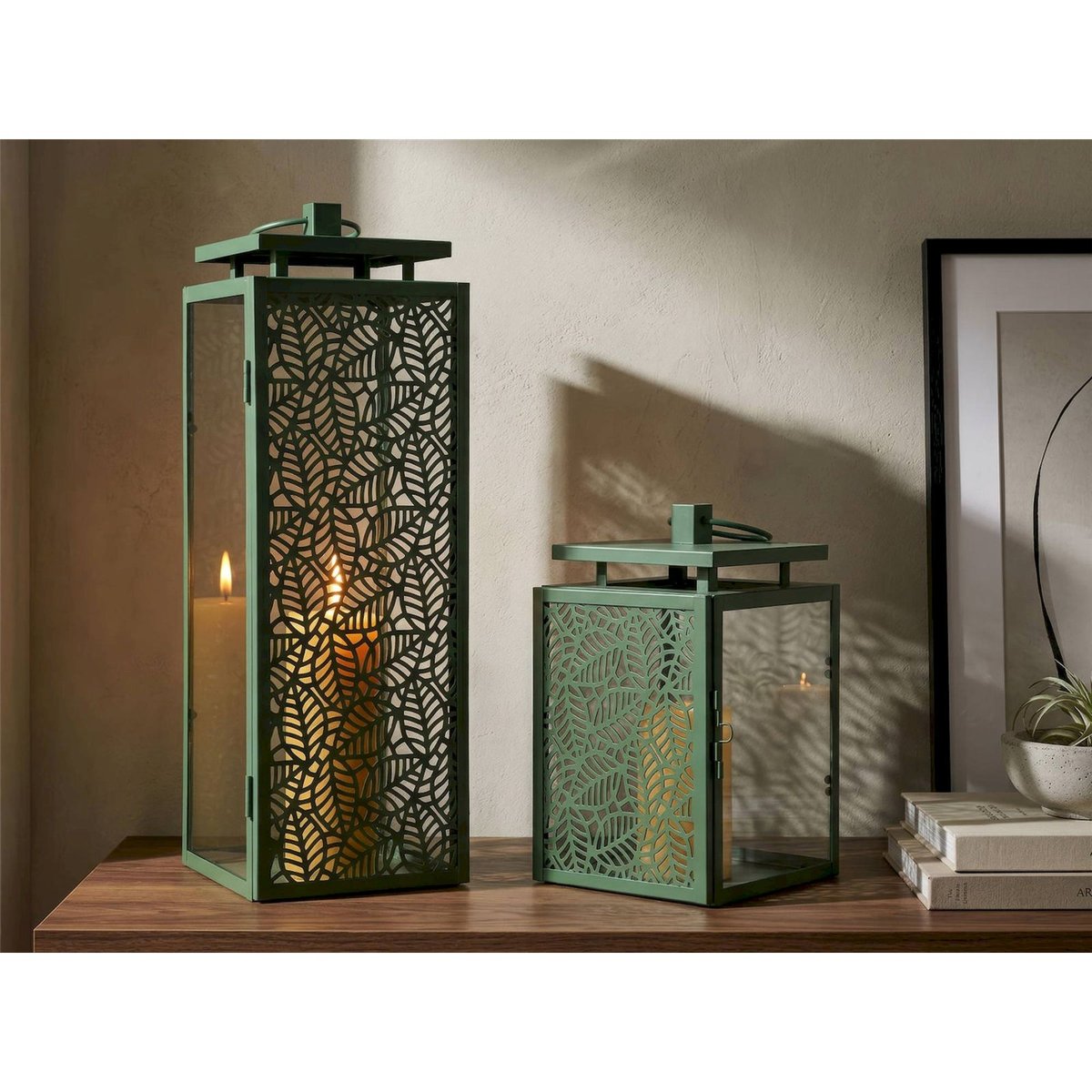 Lot de 2 lanternes en métal ajouré et verre MODERN vert, RECOLLECTION