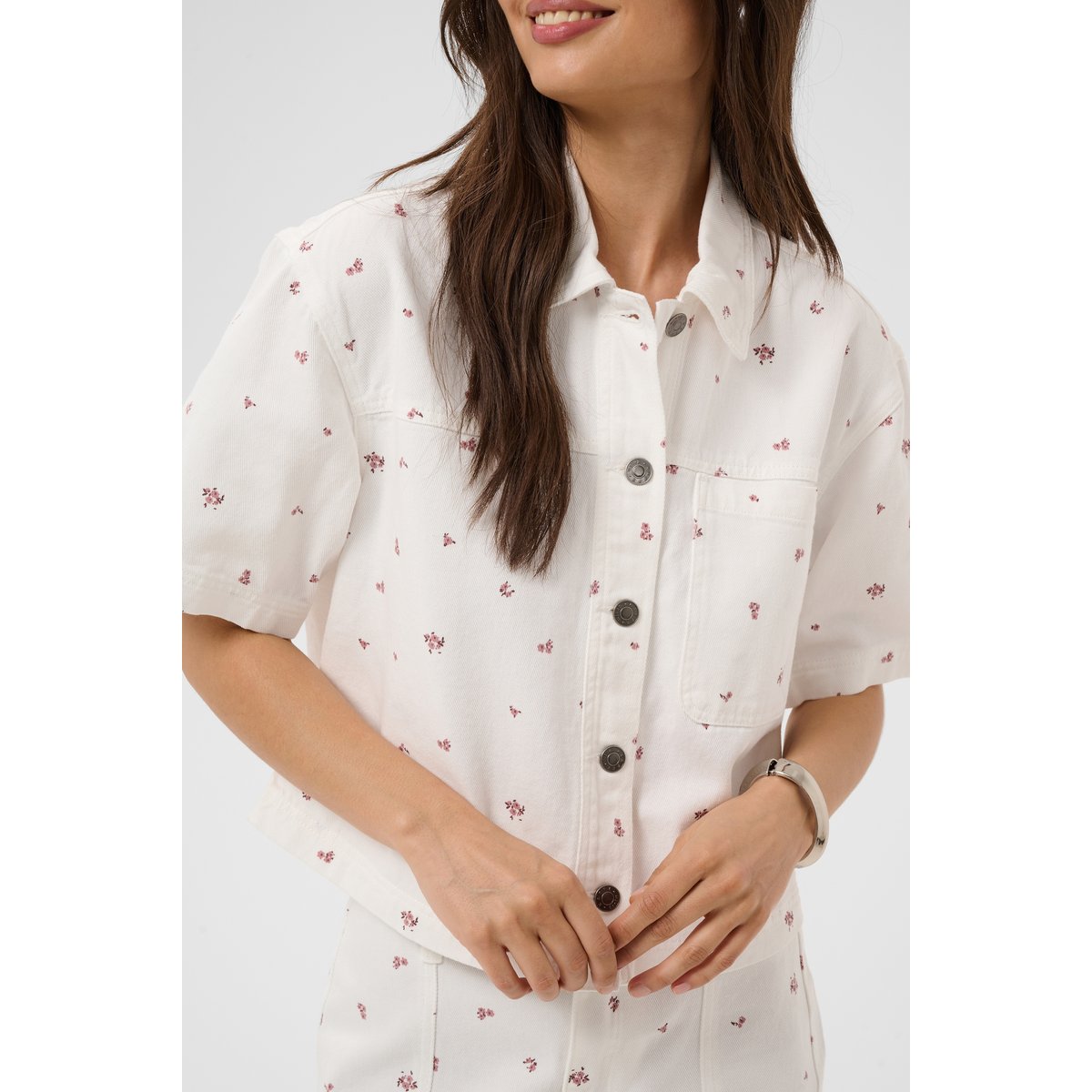Chemise à manche courte blanc white denim/rose flower, KAFFE