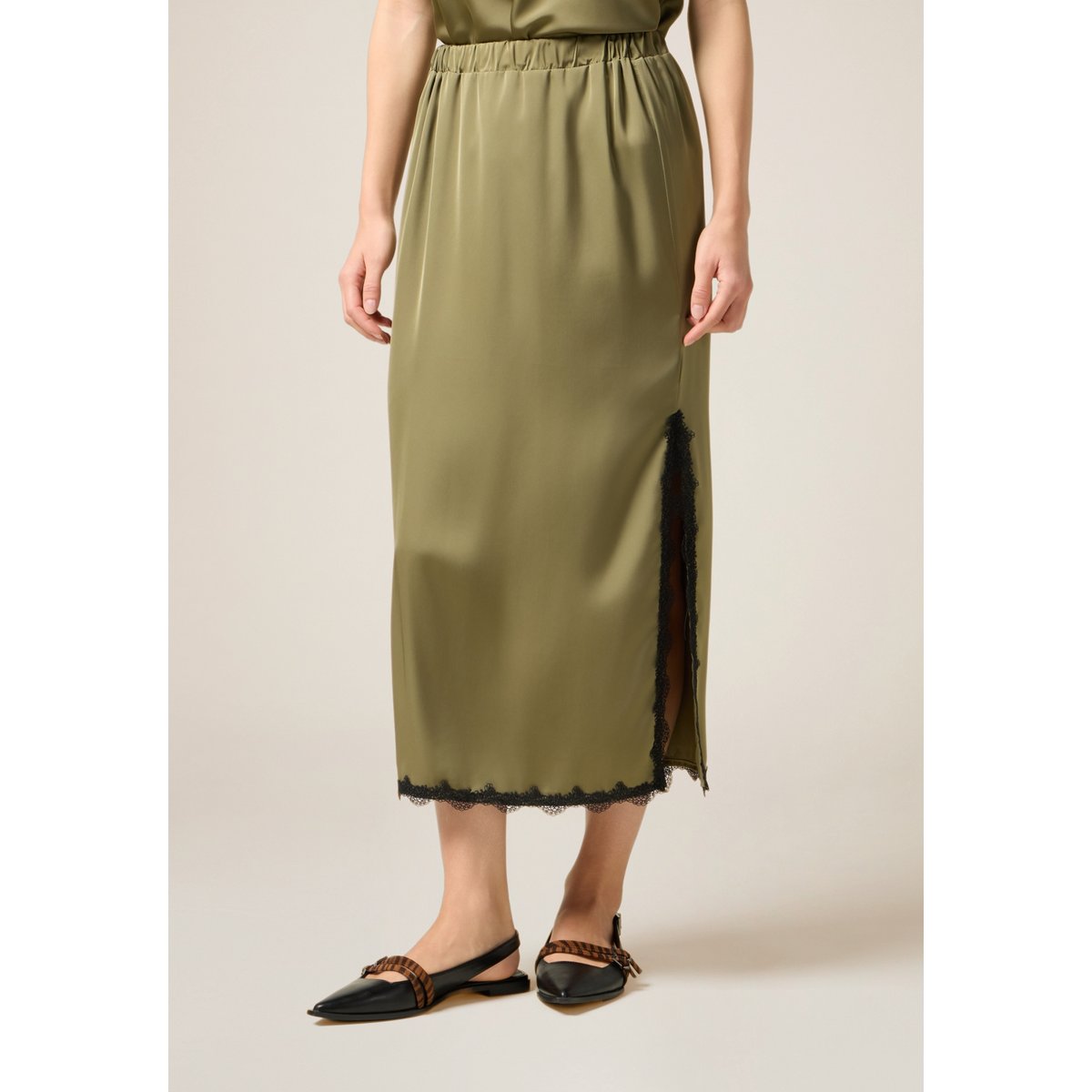Jupe crayon mi-longue en dentelle vert, OLTRE