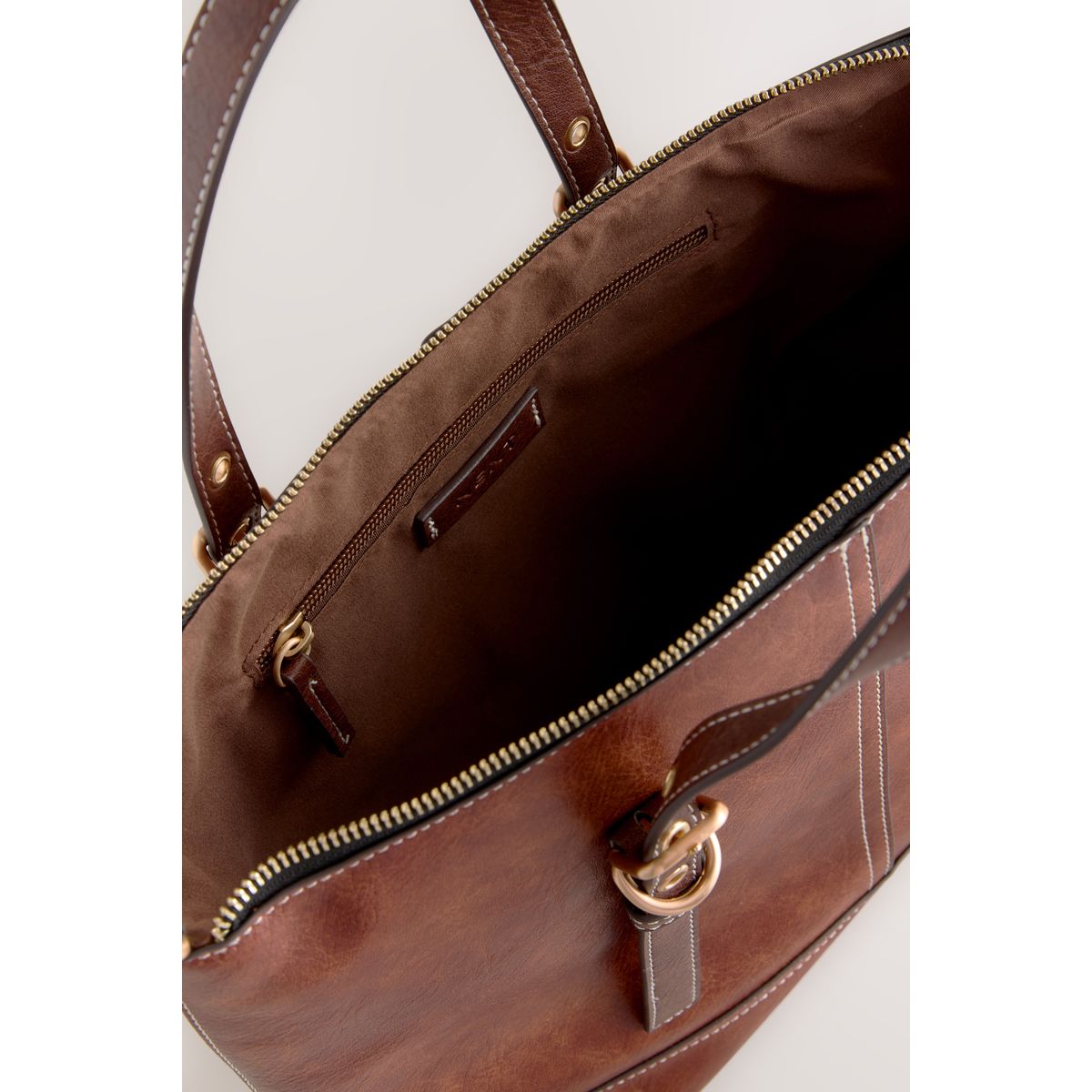 Sac à main avec boucle marron fauve, NEXT