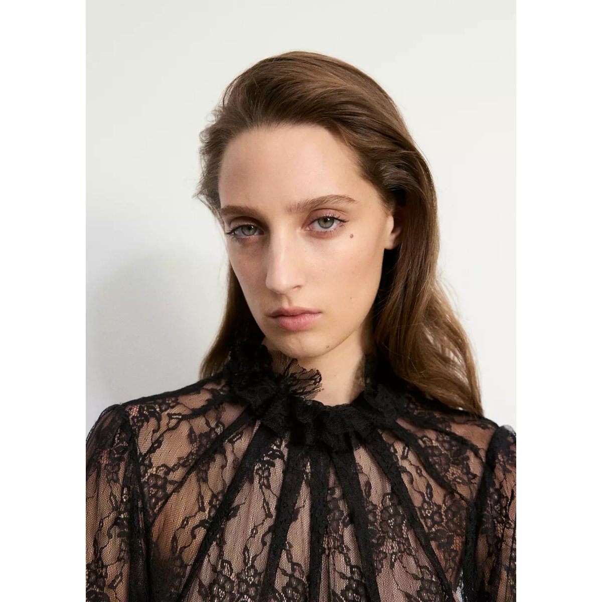 Combinaison bimatière avec dentelle noir, MANGO