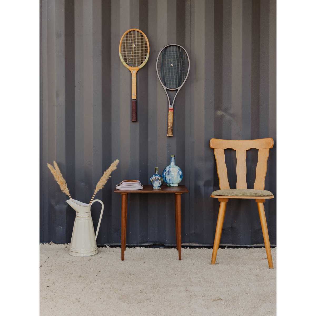 Table d'appoint en teck Hanna N°1524 - Bon état bois foncé, DEBONGOUT
