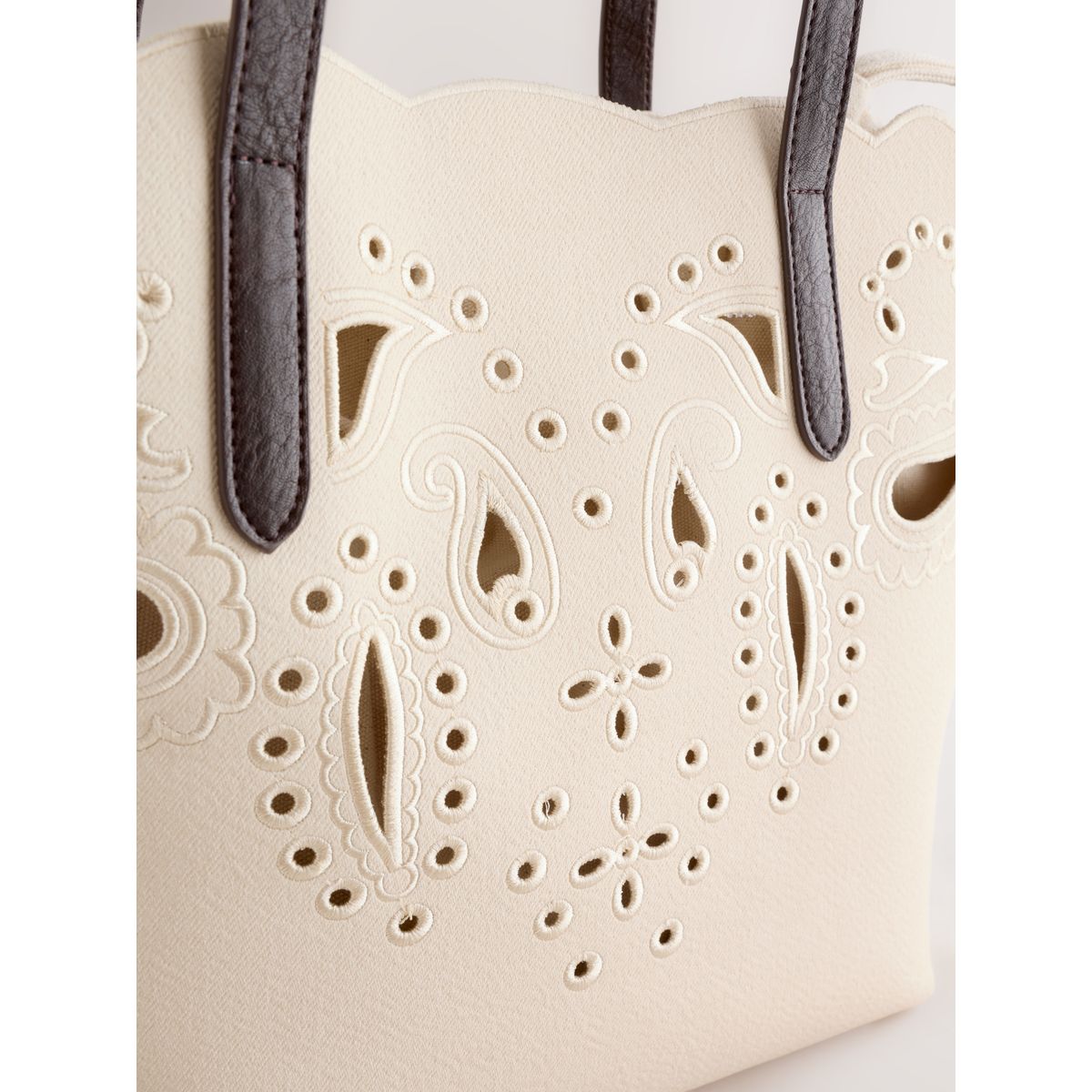 Sac porté épaule à découpes florales naturel, NEXT