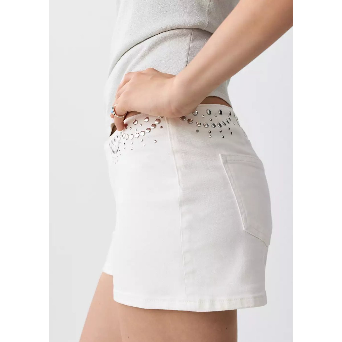 Mini short clouté blanc cassé, MANGO TEEN