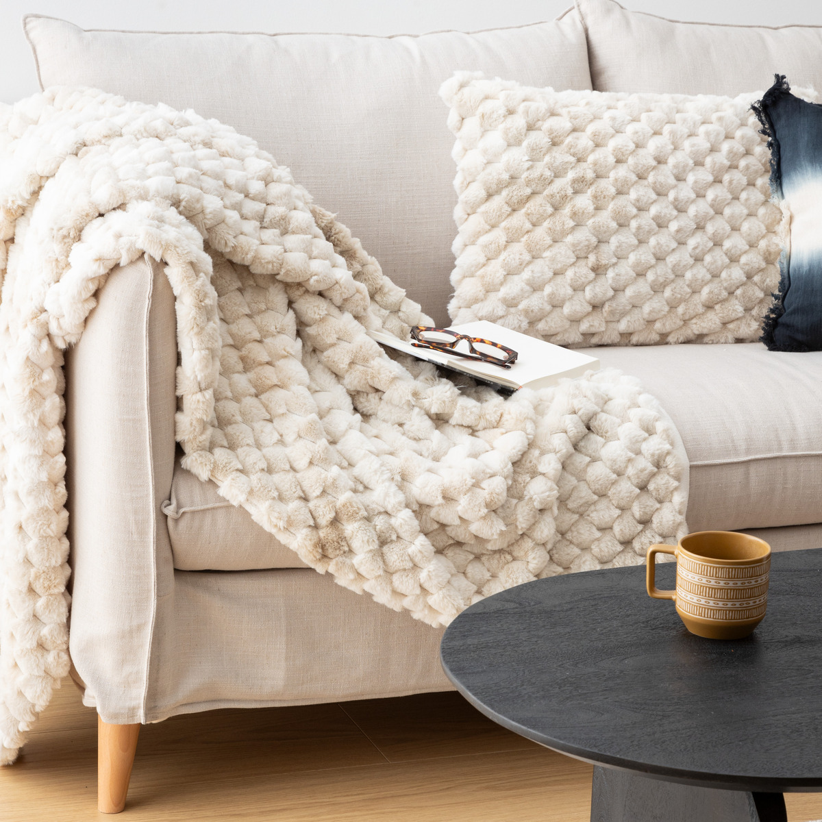 Plaid imitation fourrure ADRIEL beige, ATMOSPHERA