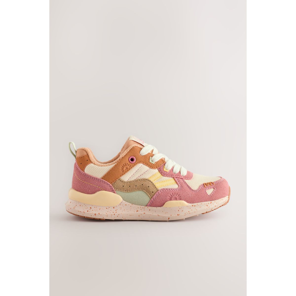 Baskets à lacets colour-block doux, NEXT