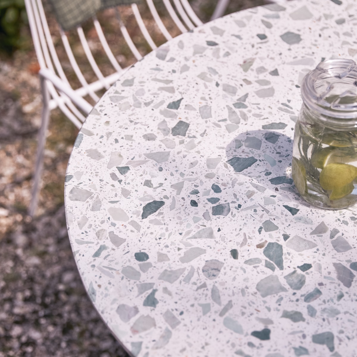 Table de jardin en Terrazzo premium, ELIO vert, TIKAMOON