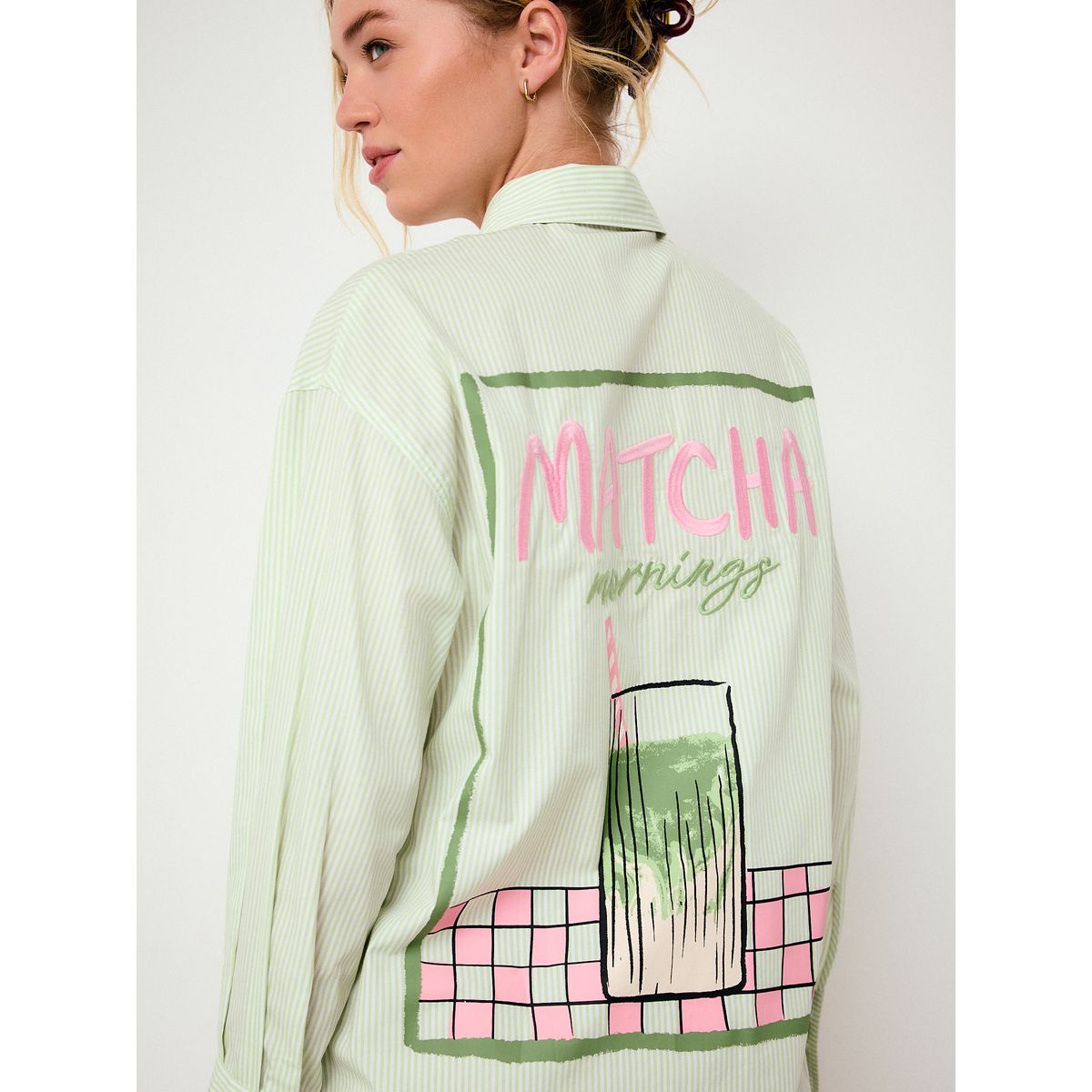 Chemise boyfriend oversize motif matcha à rayures vertes et blanches, NEXT
