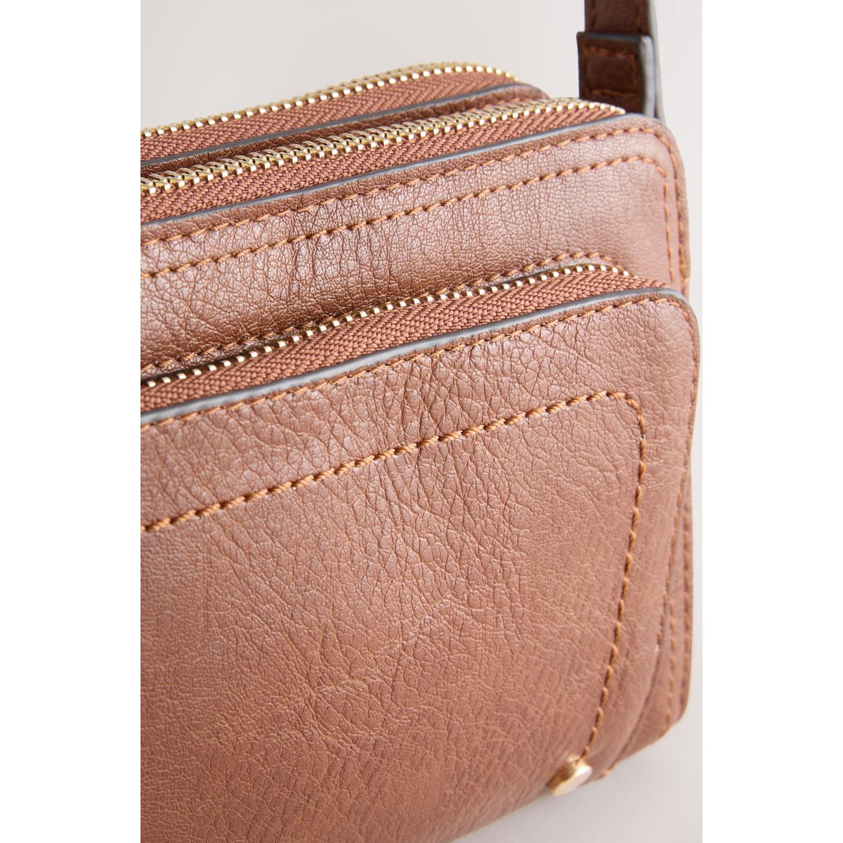 Sac à bandoulière double zip marron fauve, NEXT