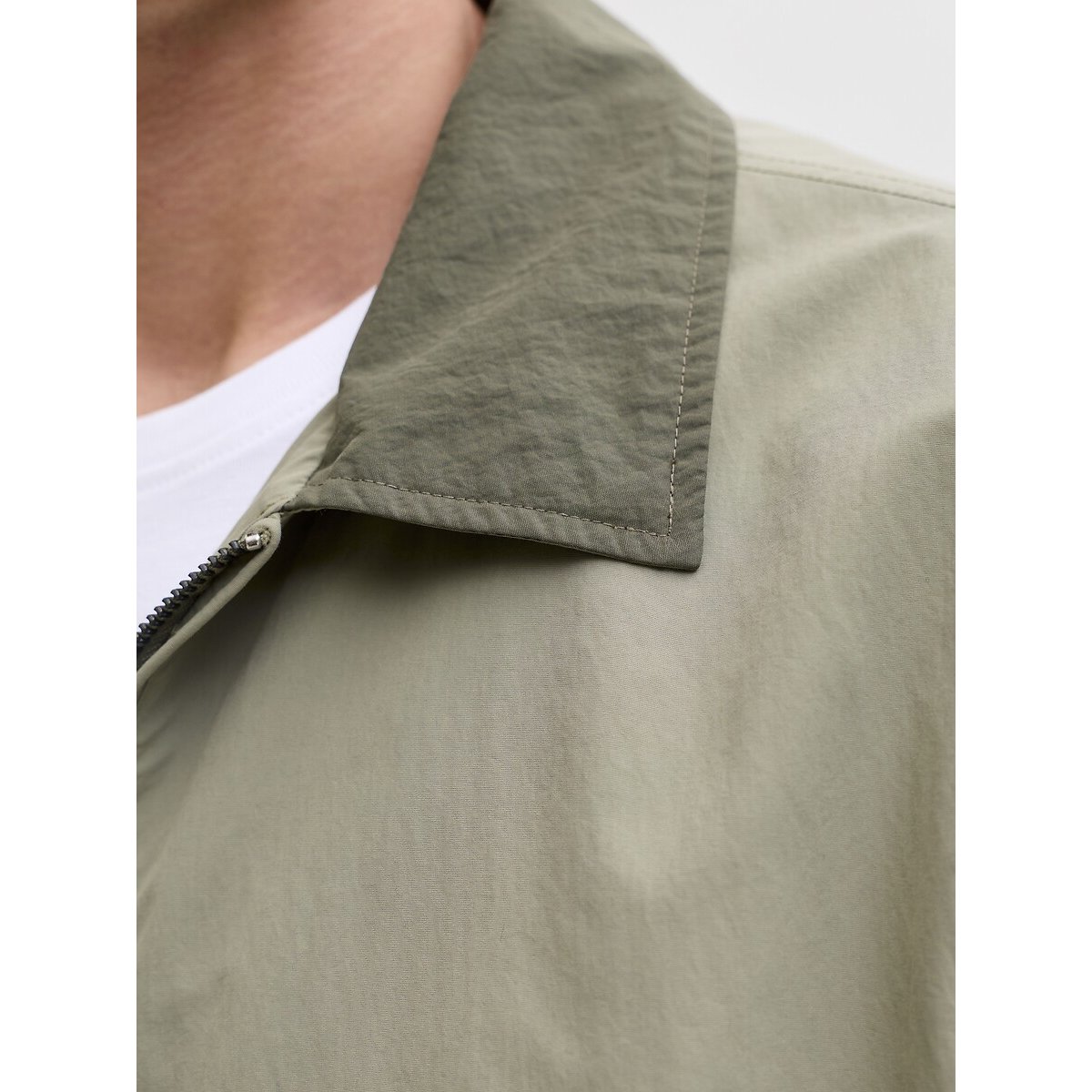 Veste zippée à col kaki, JACK & JONES