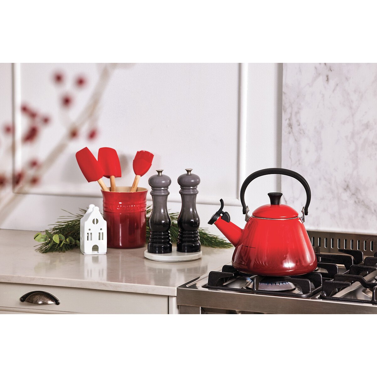Bouilloire Kone 1,6L cerise, LE CREUSET